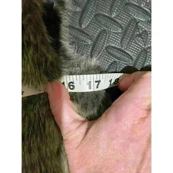 Aritzia Talula Park Slope Faux Fur Vest, size XXS - Picture 3 of 11